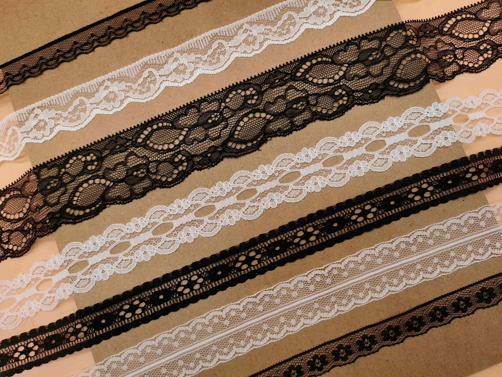 knitting lace trim